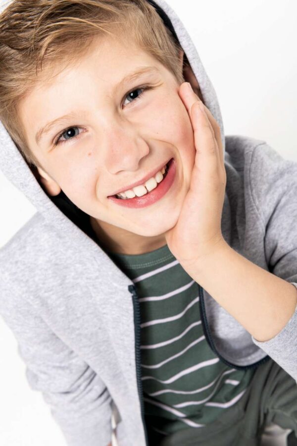 KIDS' FULL ZIP HOODED SWEATSHIRT