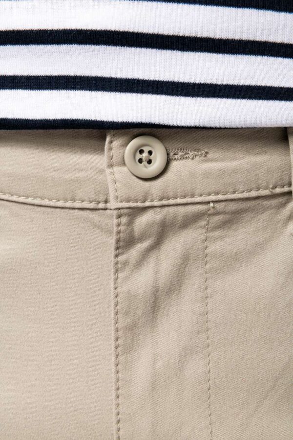 MEN'S CHINO TROUSERS