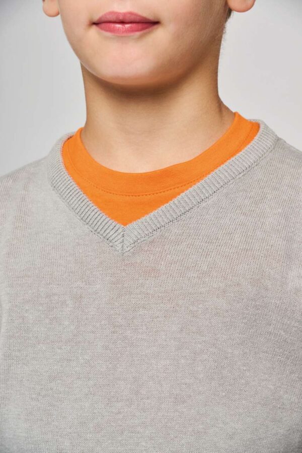 KIDS' V-NECK JUMPER