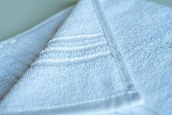 OLIMA HIGH-QUALITY HOTEL TOWEL