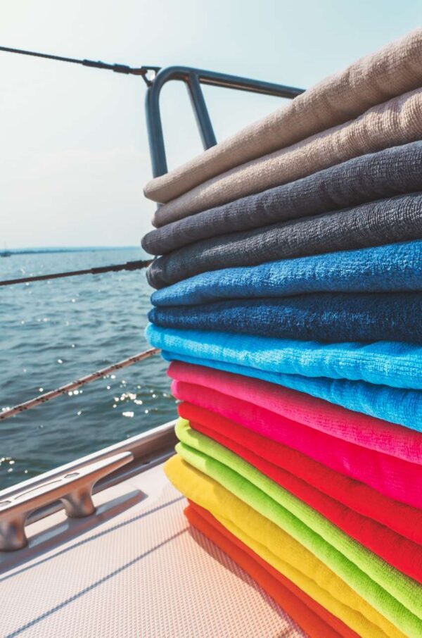 OLIMA VELOUR BEACH TOWEL