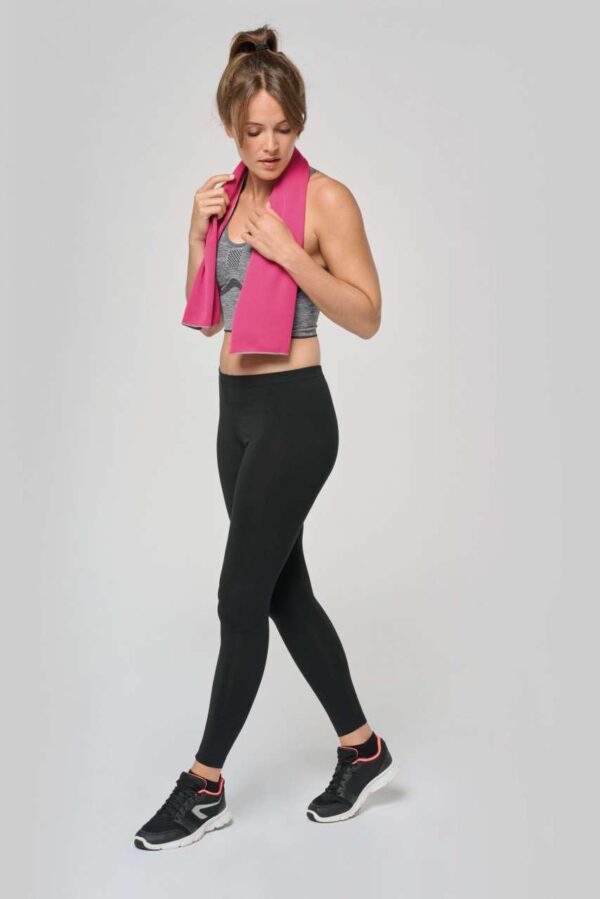 REFRESHING SPORTS TOWEL