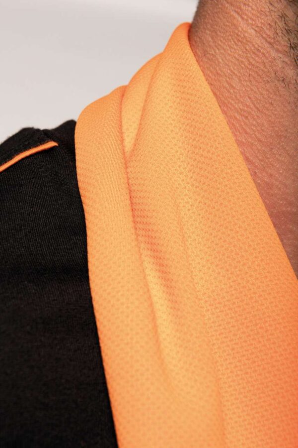 REFRESHING SPORTS TOWEL