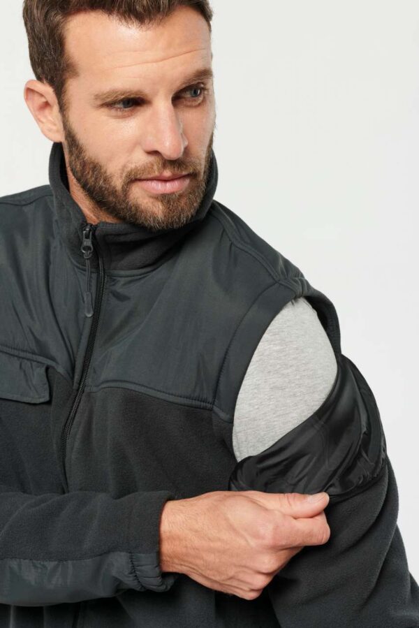 FLEECE JACKET WITH REMOVABLE SLEEVES